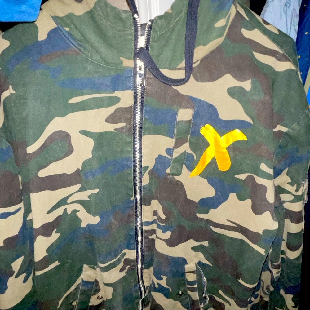 Tokyo fashion zip up jacket
